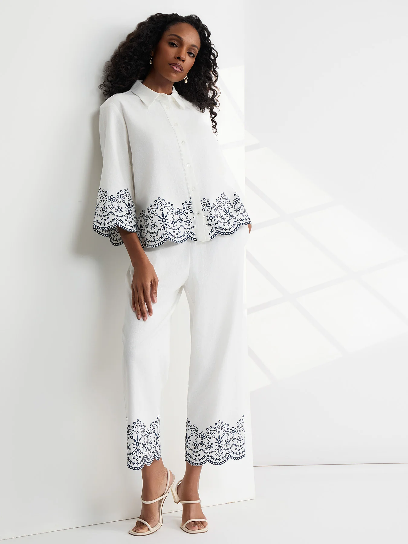 Petite Scallop Hem Embroidered Pant, Linen - Image 4